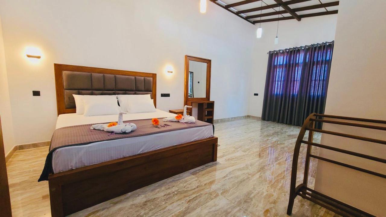 Weligama Bay House Hotel Exterior photo