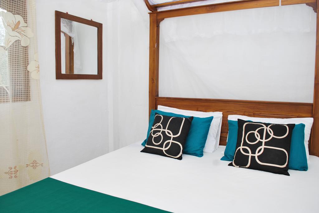 Weligama Bay House Hotel Exterior photo
